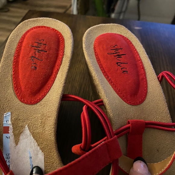 Style & co red wedge Sandles red 8.5 - Picture 4 of 7